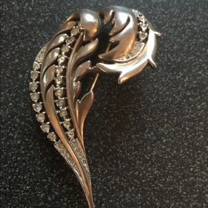 Vintage Leaf Pin
